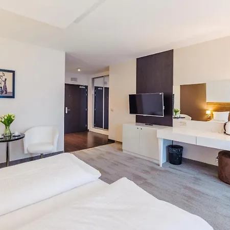 Kosciuszki, Sun & Snow * コウォブジェク