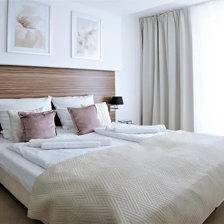 Kosciuszki, Sun & Snow