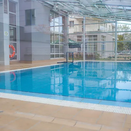 Kosciuszki, Sun & Snow *