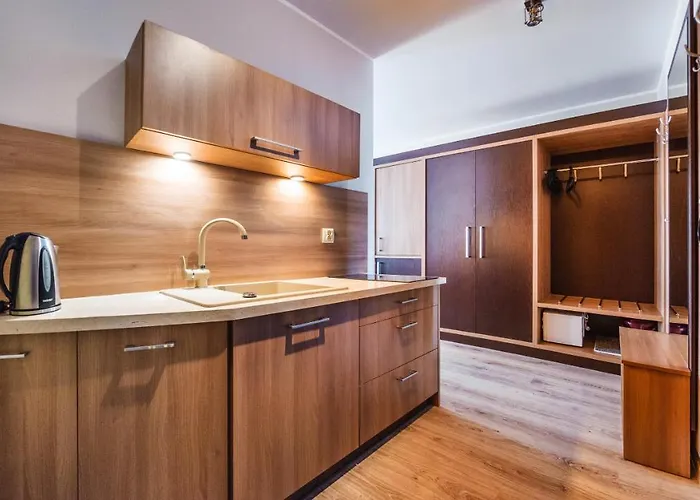 Kosciuszki, Sun & Snow